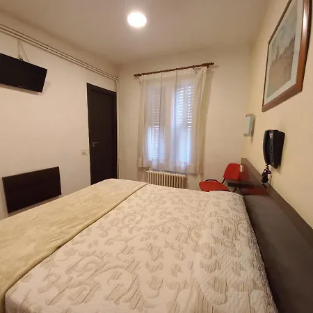 Hotel Alegret Tremp