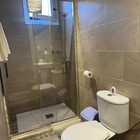 Alegret Hotel *