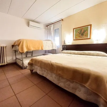Alegret Hotel *